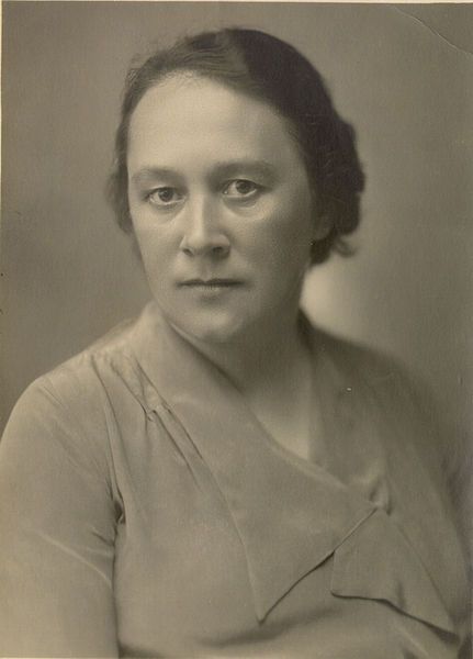 File:Ilka Vašte 1937.jpg