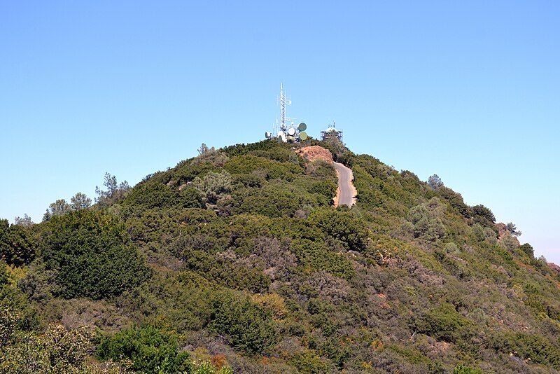 File:Mount Diablo Summit.JPG