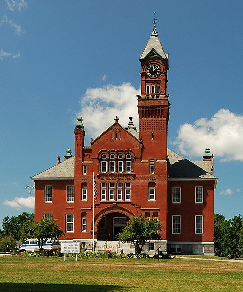 File:Murdock School Winchendon.jpg