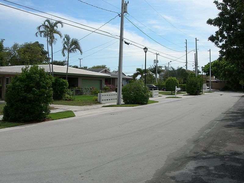 File:Pearl city street.jpg