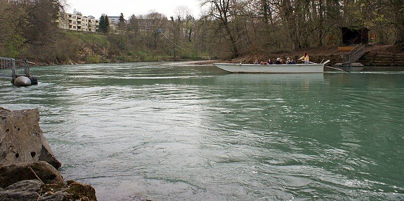 File:Reichenbach ferry, Bern.jpg