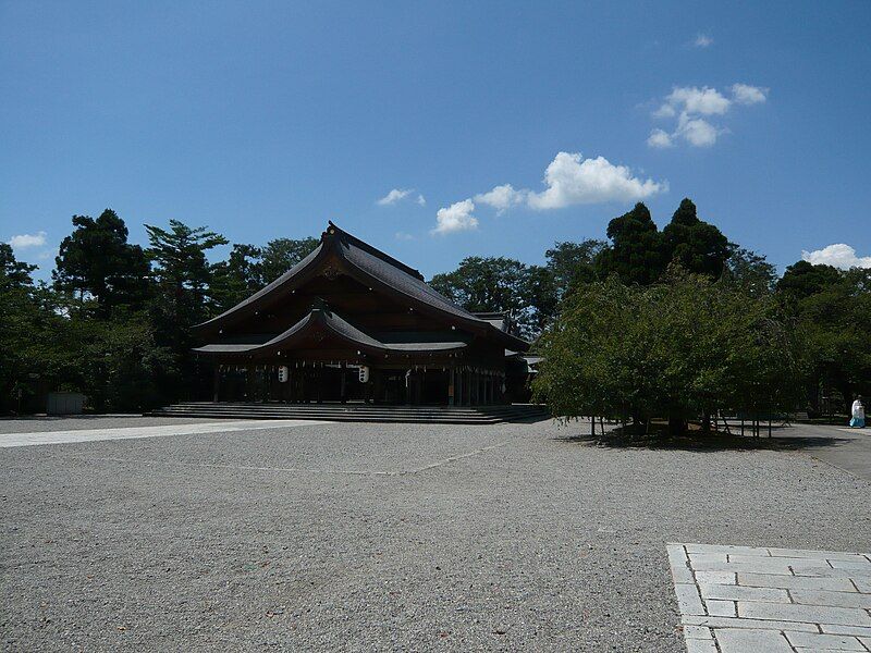 File:Toyamaken-gokoku-jinja haiden.jpeg