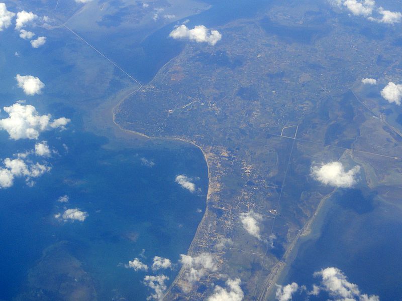 File:VelanaiIsland-January2012.JPG