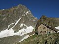 Watzespitze from the northeast, with the Kaunergrathütte