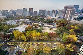 An aerial view of Deoksugung