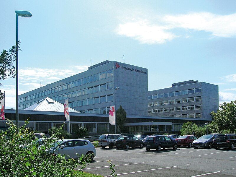 File:Campus Rüsselsheim 02.JPG