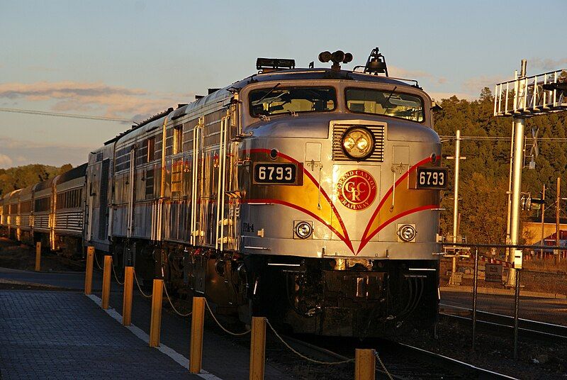 File:GrandCanyonRail09679.JPG