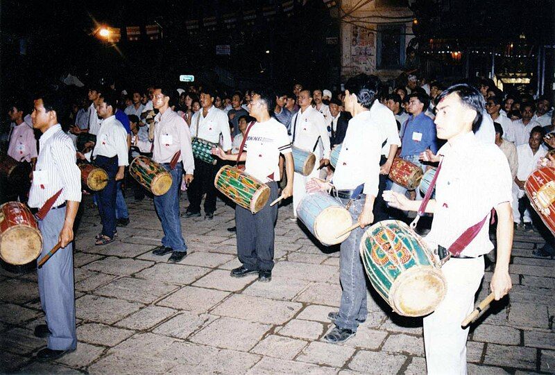 File:Gunla bajan players.jpg