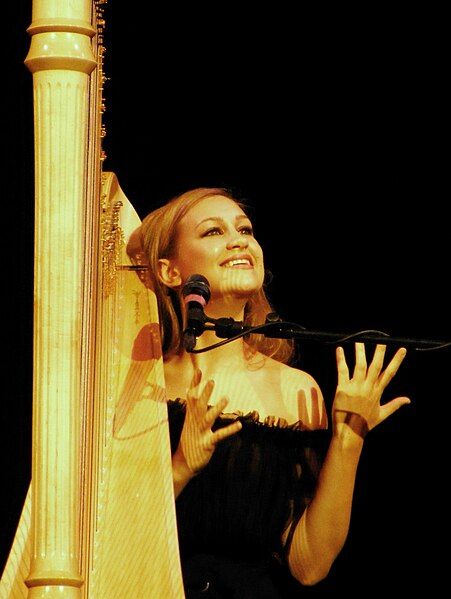 File:Joanna Newsom (5005637874).jpg