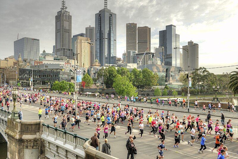 File:Melbourne Marathon 2013.jpg