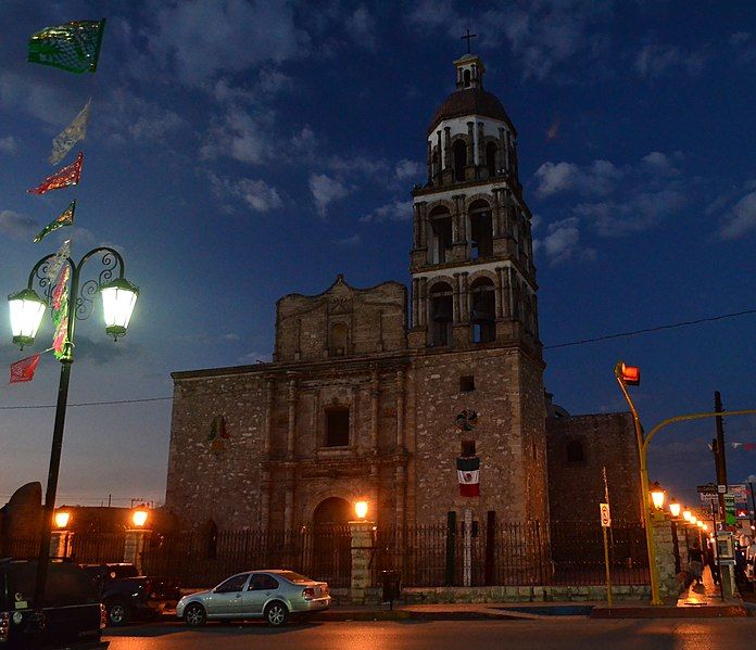 File:ParroquiadeSantiagoApóstolMonclova-SolyPepe201209 016.jpg