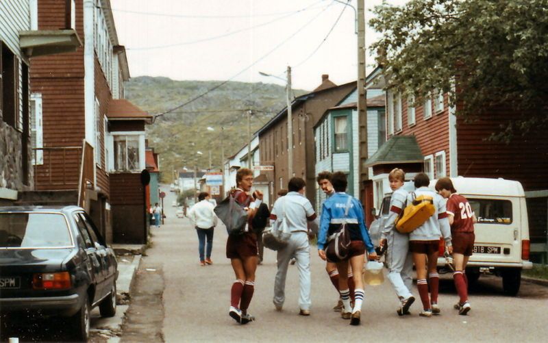 File:SPM footballers 1984.jpg