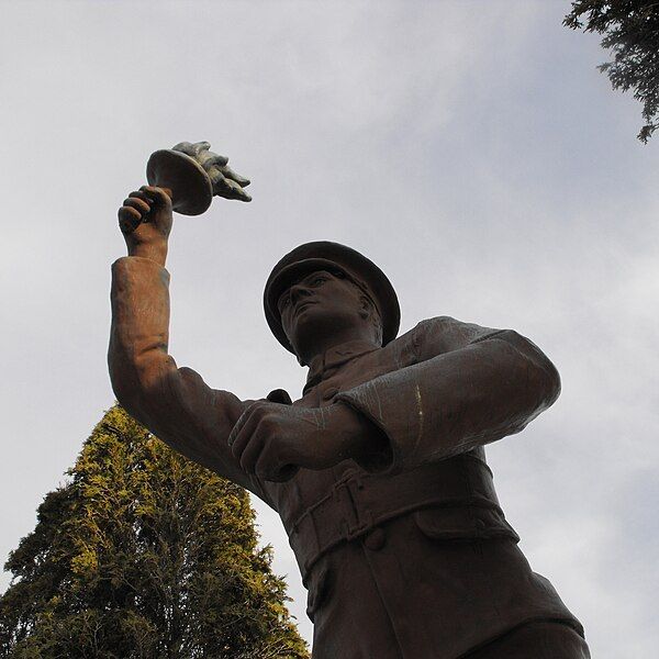 File:Shubenacadie Cenotaph.jpg