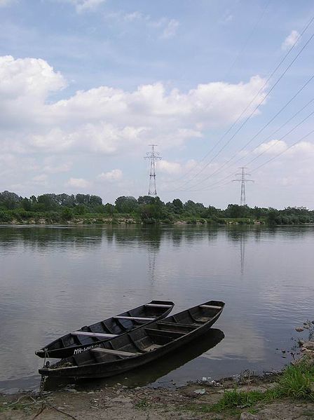 File:Vistula In Lomianki.jpg