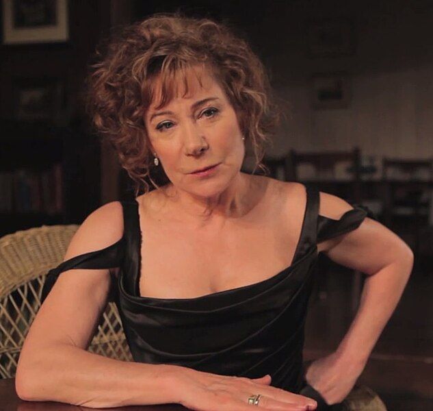 File:Zoe Wanamaker.jpg