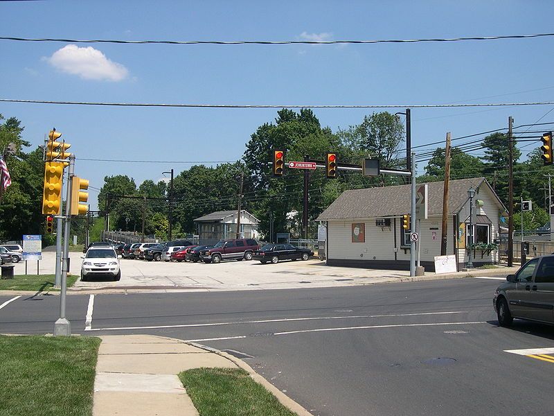 File:Ardsley (SEPTA Station).jpg