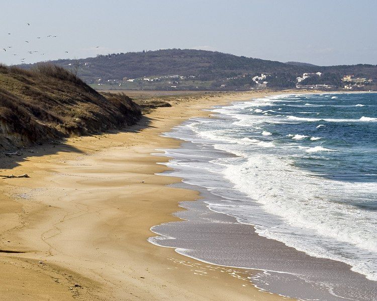 File:Blacksea-bg-beach-dinev.jpg