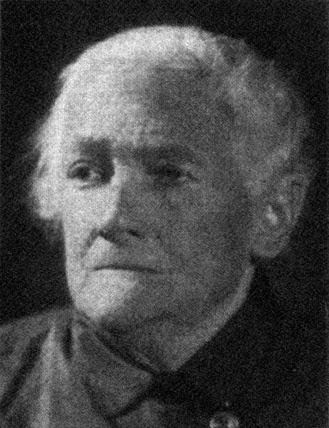 File:Clara Zetkin 1930.jpg