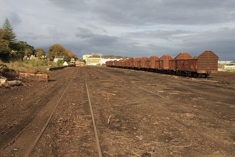 File:Dargaville yard.jpg