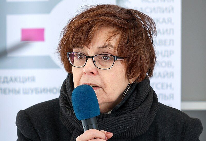 File:Elena CHizhova 2017.jpg