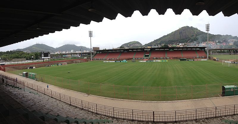 File:Estadio Engenheiro Araripe.JPG