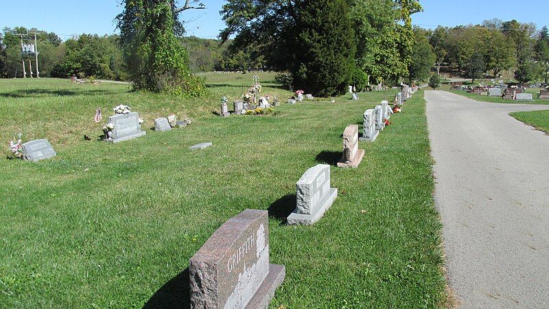 File:HillsboroCemetery44.JPG