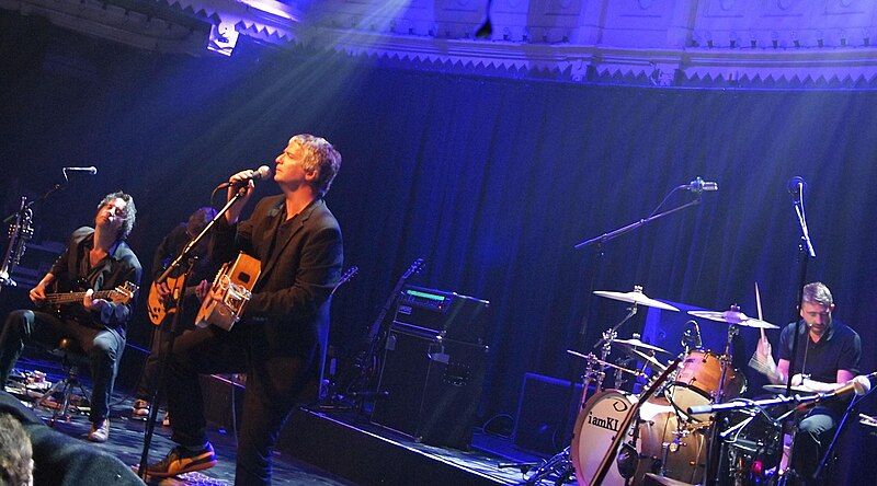 File:IAmKloot Paradiso.jpg