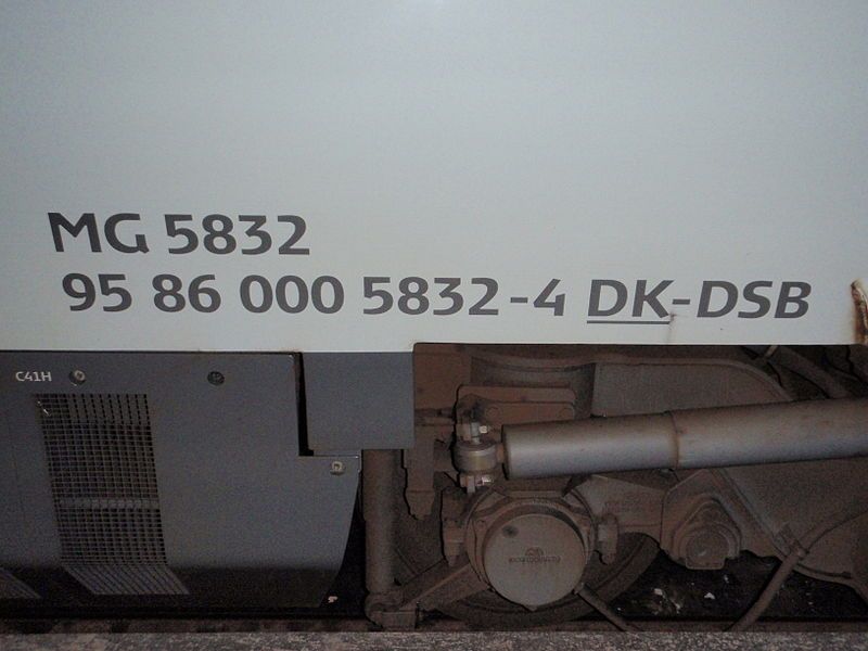 File:IC4 bogie.JPG