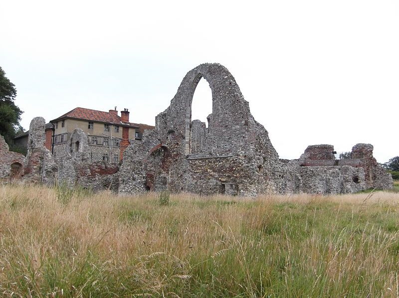 File:LeistonAbbey.jpg