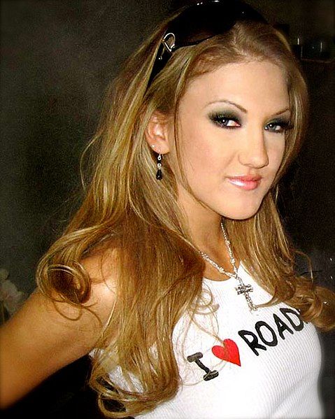 File:Mia Rose.jpg