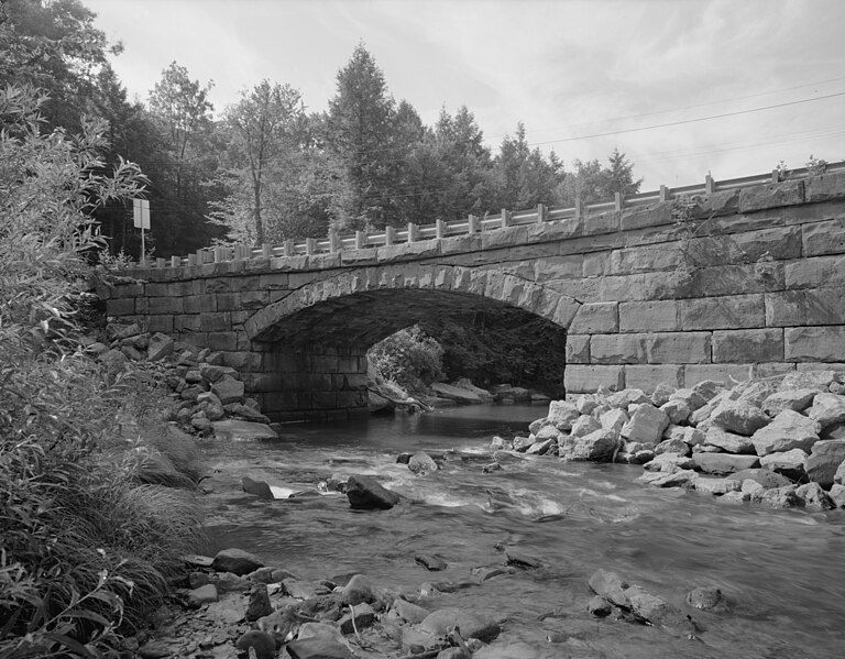 File:Pithole Stone Arch.jpg