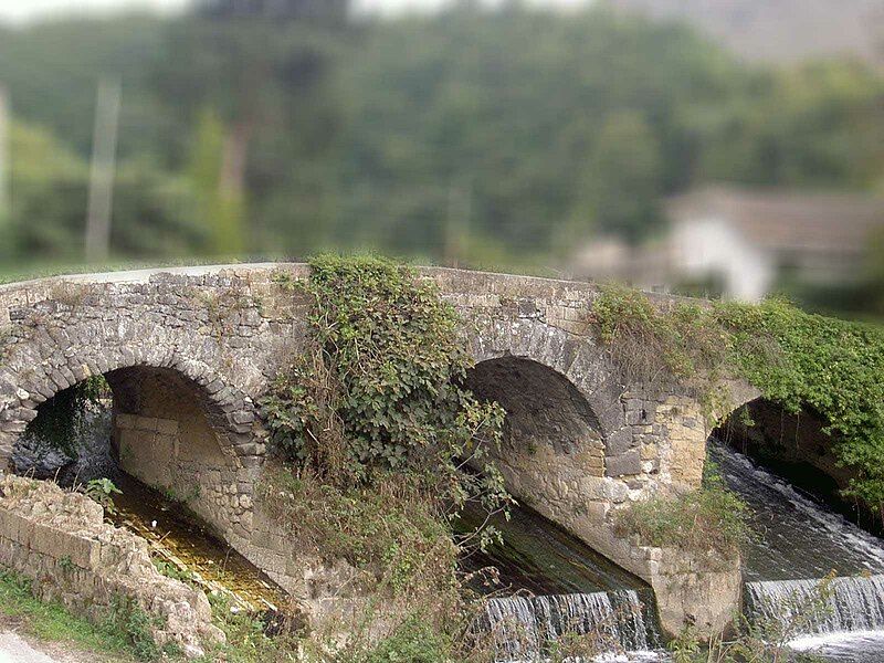 File:Ponte viggiano.jpg