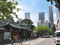 Telok Ayer Street with the tourist landmark Thian Hock Keng Temple on the left, just opposite Oso.