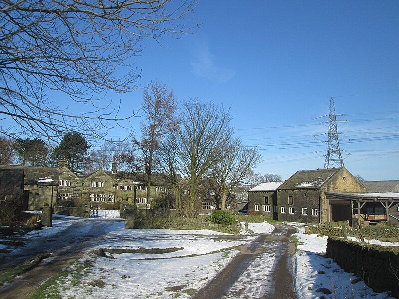 File:Upper Cockroft Farm.jpg