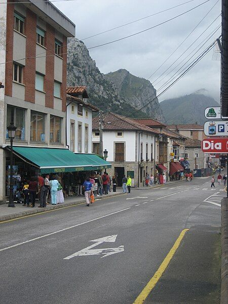 File:Arenas cabrales.jpg