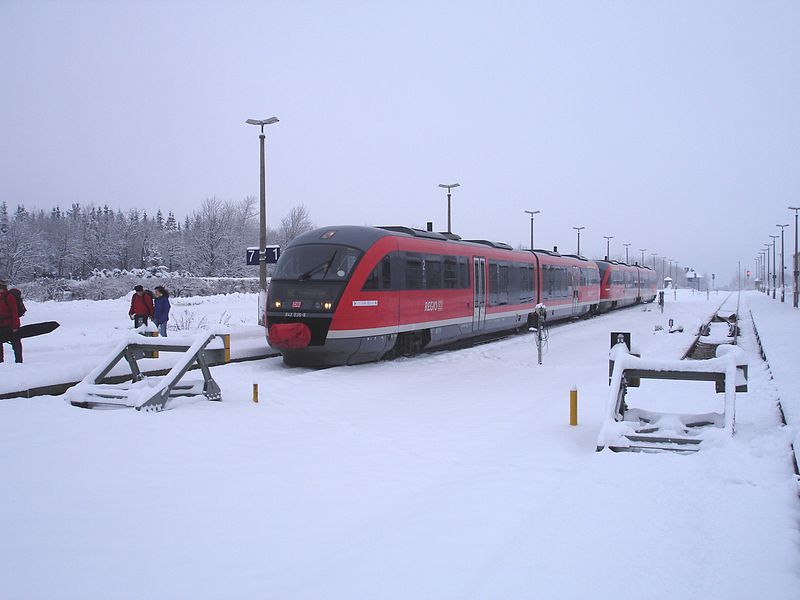 File:Bahnhof Altenberg 2.jpg