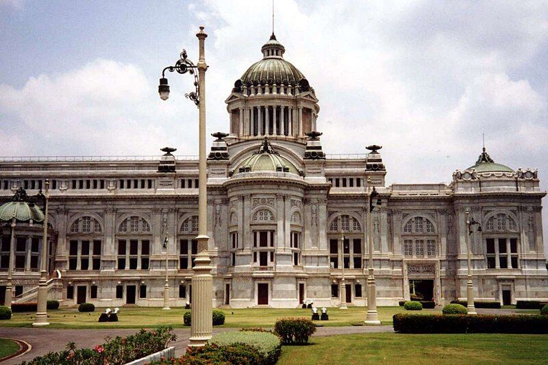 File:Bangkok old parliament.jpg