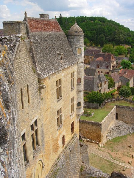 File:Beynac chateau 6.jpg