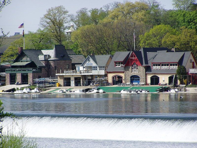 File:Boathouse Row-zoom.JPG