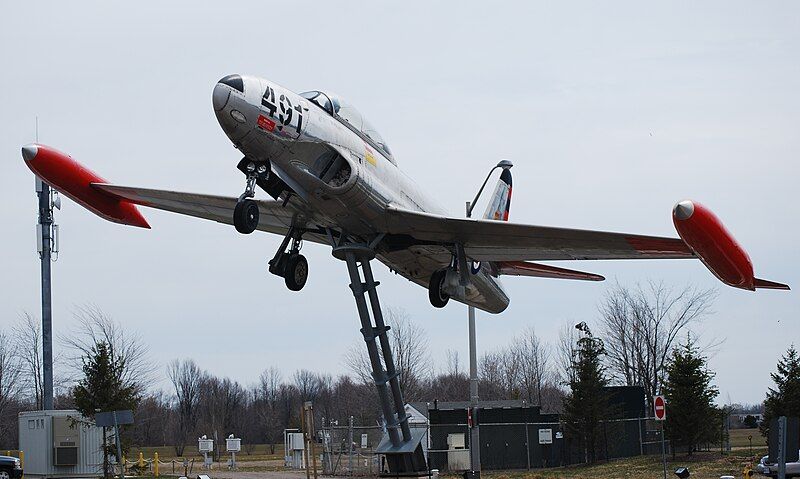 File:Canadair T-33 YXU.jpg