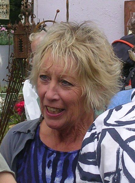 File:Carol Klein.jpg