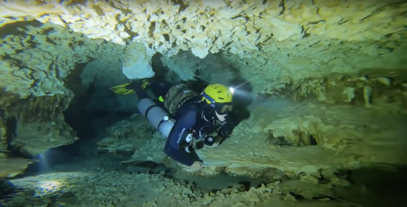 File:Cave Diver.png