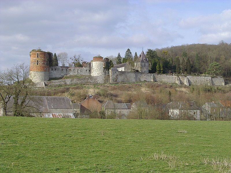 File:Château hierges 003.JPG