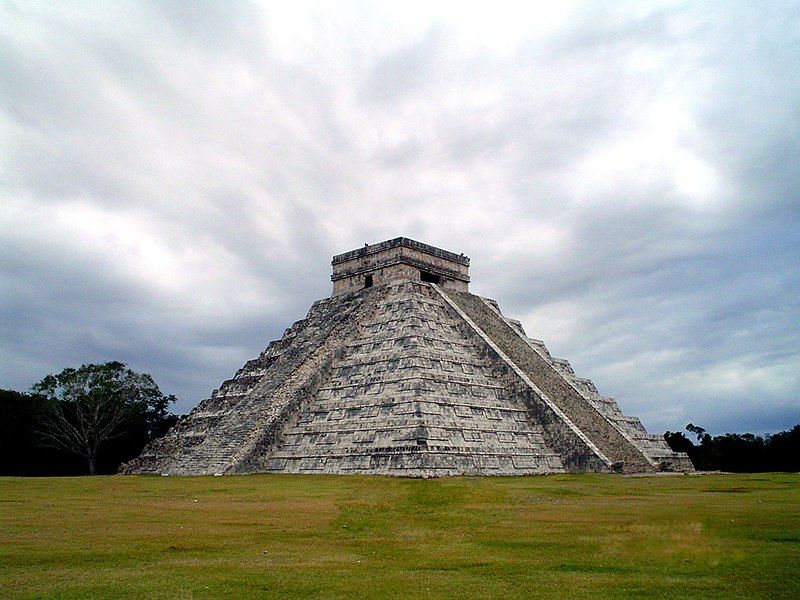 File:ChichenItza-Dic2004.jpg