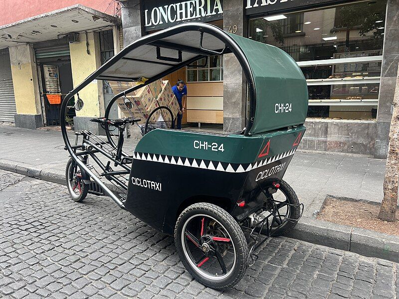 File:Ciclotaxi CDMX 01.jpg