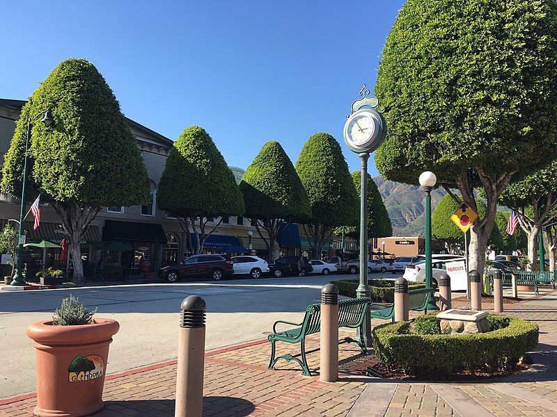 File:Glendora Village.jpg