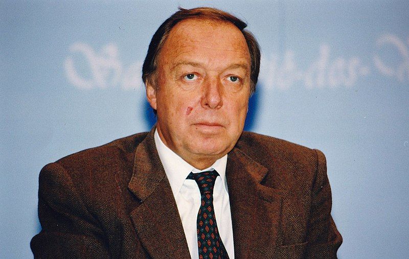 File:Jean-Pierre Hocké-FIG 1996.jpg