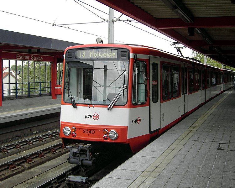 File:KVB2040 Hochbahn.jpg