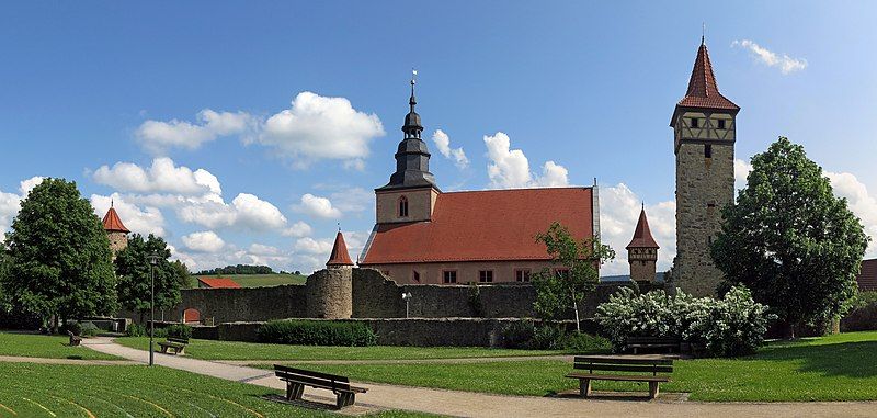 File:Kirchenburg Ostheim, 3.jpg