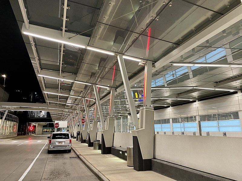 File:MKE Departures Area.jpg